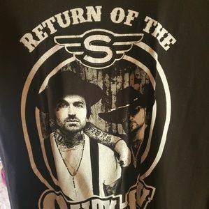 Slumerican Return of The Outlaw Tee Yelawolf
